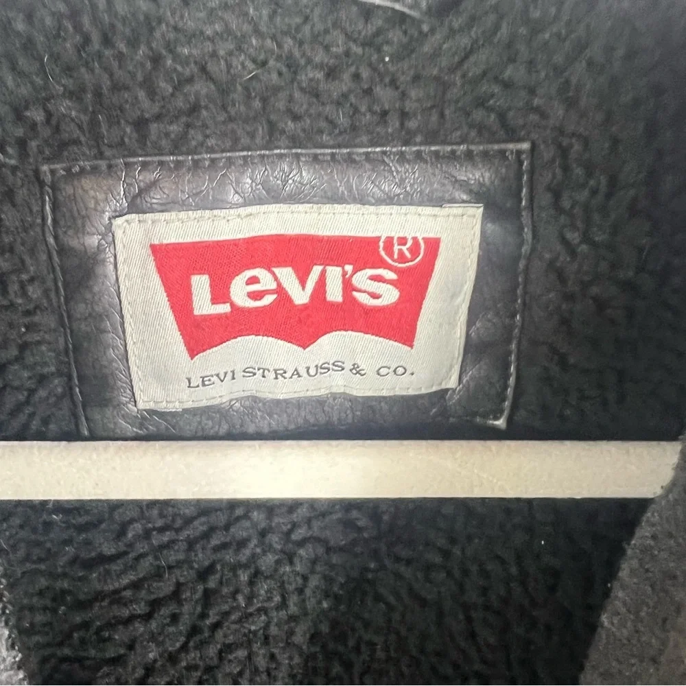 Levis elevate your
